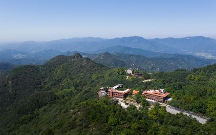 信阳鸡公山建业星舍酒店